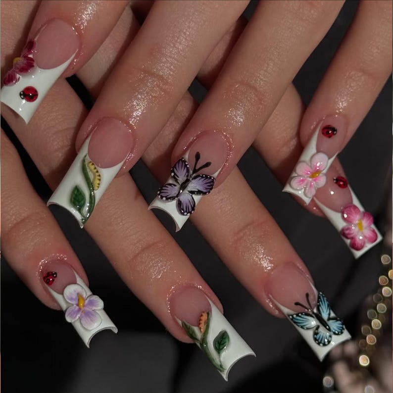 Handmade Floral Butterfly Press-On Nails