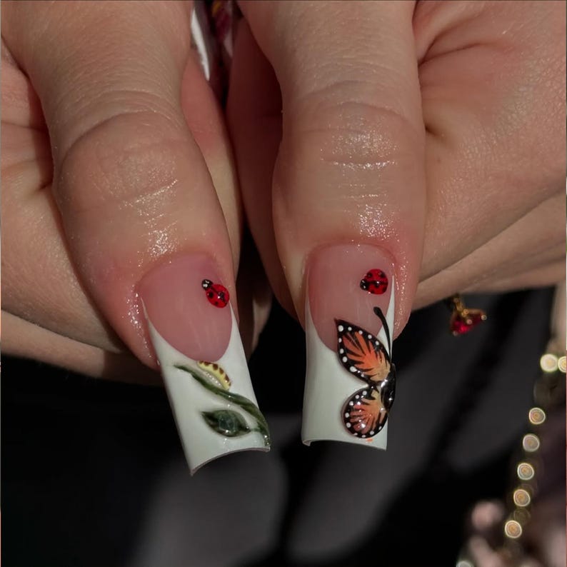 Handmade Floral Butterfly Press-On Nails